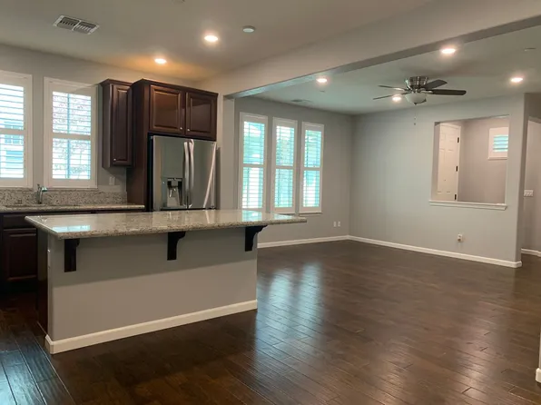 1025 Dennington Pl, Roseville, CA 95747