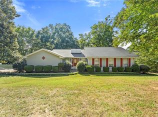 793 Chesterfield Dr, Lawrenceville, GA 30044