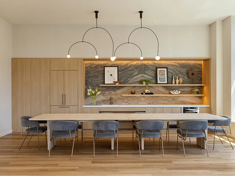 255 E 39th St #Penthouse 3B — Photo 11