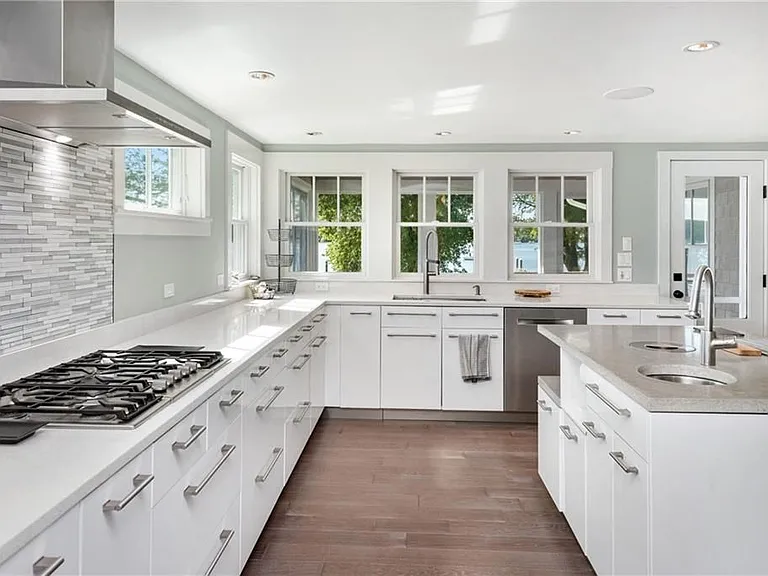 39 Shore Dr — Photo 26