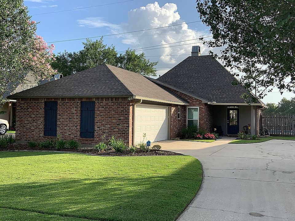 1st image of 17191 Chenier Dr