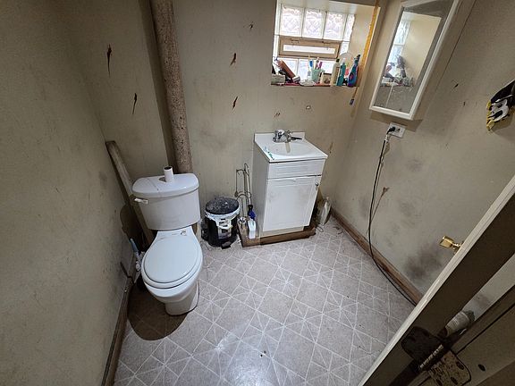 4th image of 11341 S Normal Ave