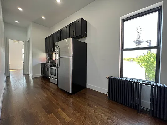 Rented by Rumah Realty Inc | media 1