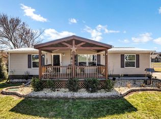 1349 Towe String Rd, Jacksboro, TN 37757