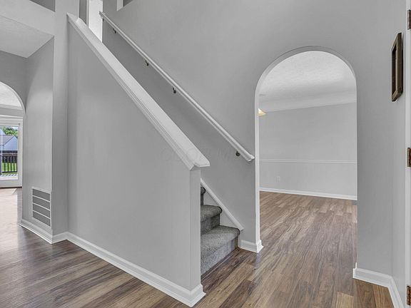 5th image of 133 Pinecrest Dr