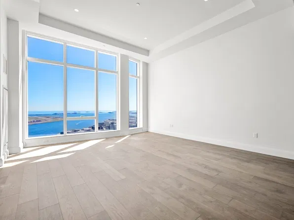 240 Devonshire St #Penthouse 1f, Boston, MA 02110