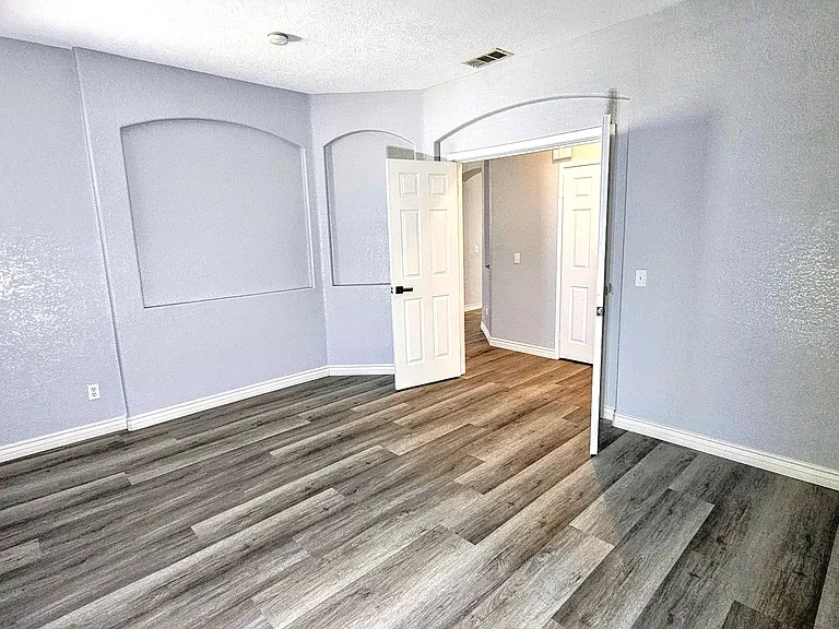 17371 Redmaple St — Photo 9