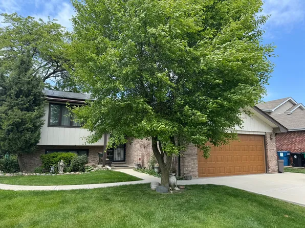7432 Beloit Ave, Bridgeview, IL 60455