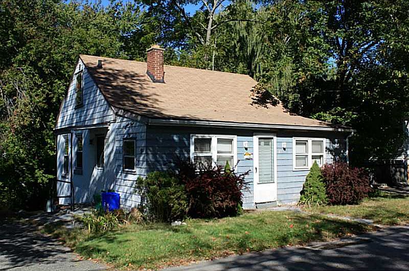 1st image of 81 Eliot Ave