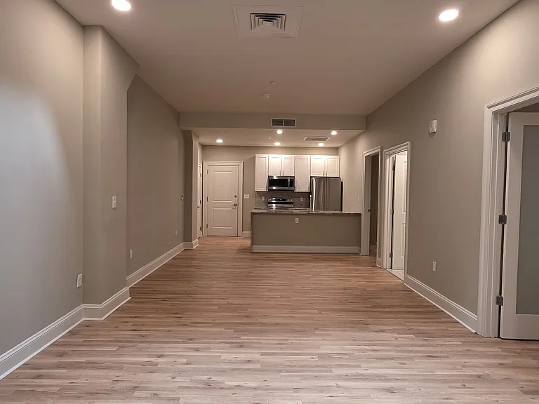 1420-22 Chestnut St #204 — Photo 25