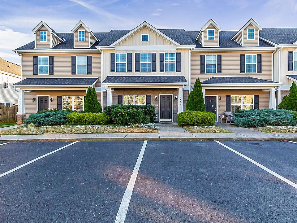1st image of 2442 New Holland Cir