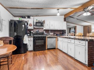 300 N Dogwood Pl, Sioux Falls, SD 57107