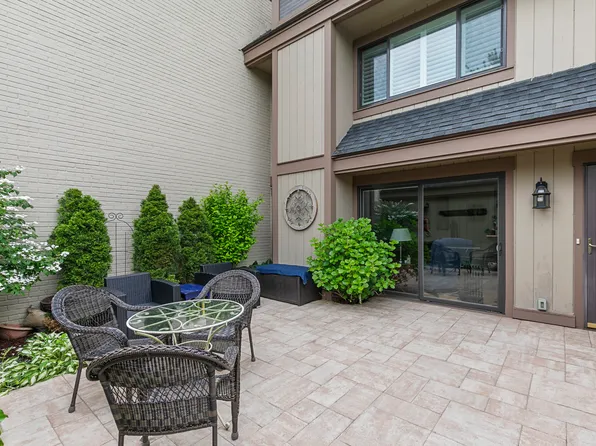 85 Viscount Drive #15C, Milford, CT 06460