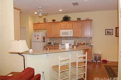 4th image of 4472 Strathmore Dr