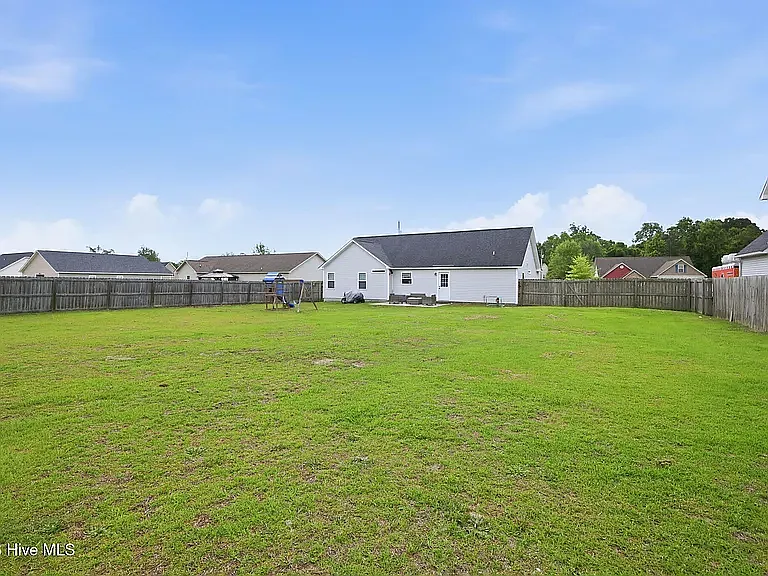 210 Brice Ct — Photo 33
