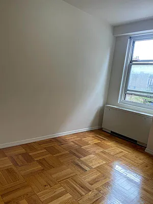 Rented by Manhattan Flats | media 77