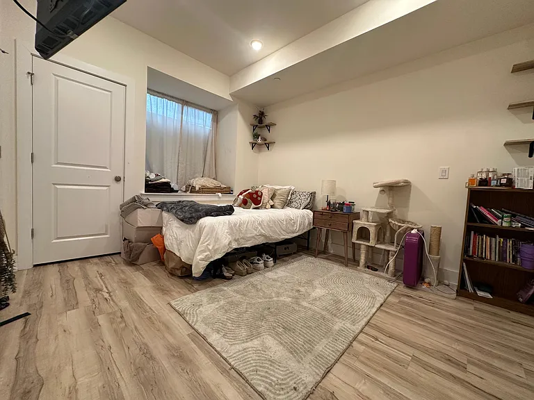 1704 N Marshall St #1 — Photo 17