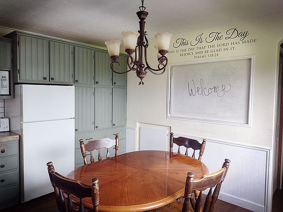 Kitchen/Dining 3 of 3