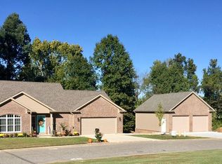 301 Lantern Way, Paducah, KY 42001