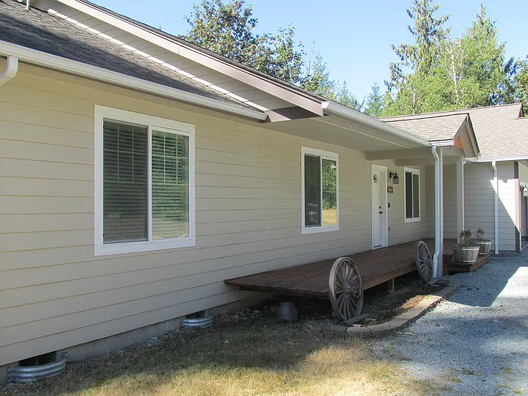 4748 Ida Dr — Photo 4