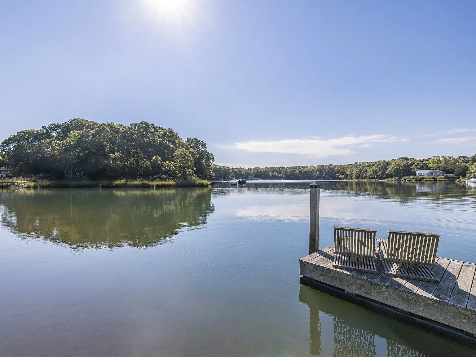 Southampton Cove Waterfront Living with Dock — Photo 3