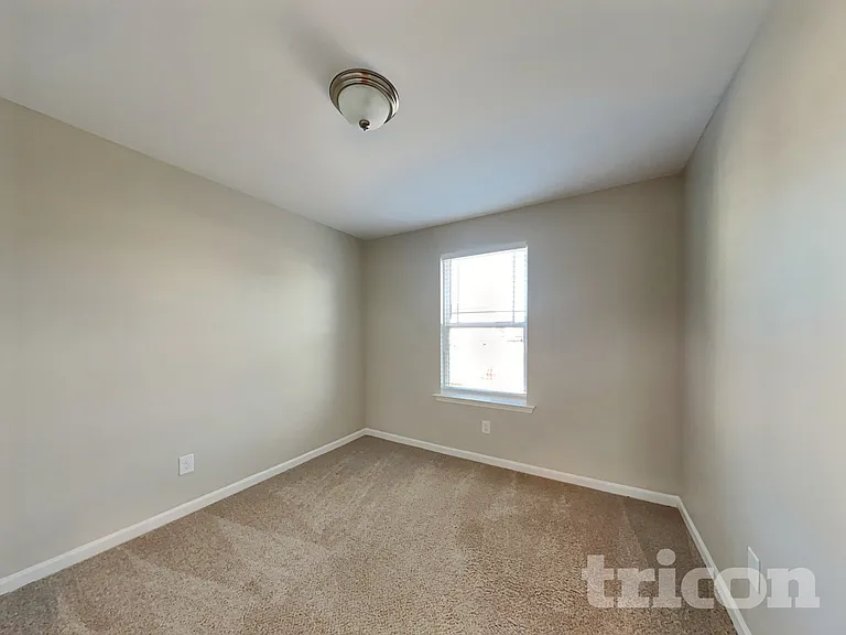 201 Karis Dr — Photo 11