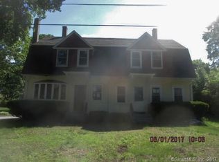 22 Cottage St, Moosup, CT 06354