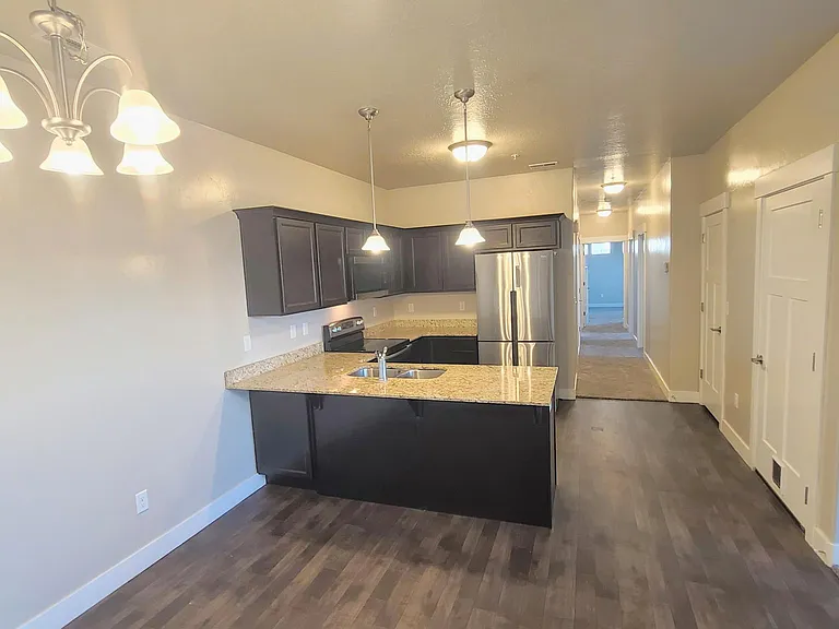74 W Silver Springs Dr — Photo 6