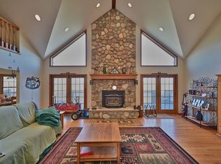 Hilltop Rd, Newfoundland, PA 18445