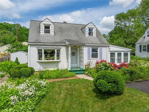 309 College Dr, Allentown, PA 18104