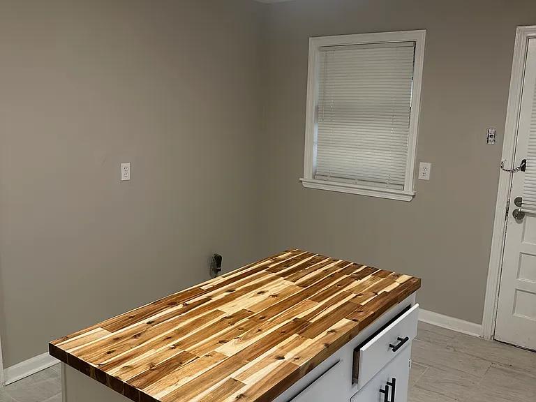 1300 Catalina Rd — Photo 6