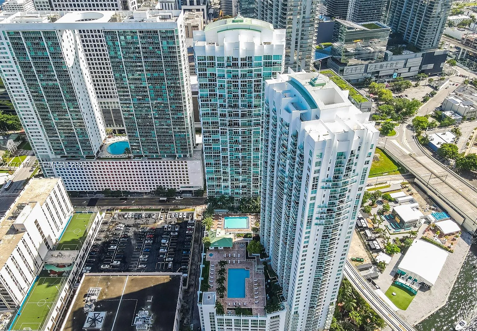Brickell On The River S T — Photo 4