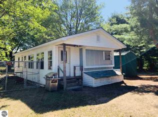 10733 Freeman Rd, Mesick, MI 49668