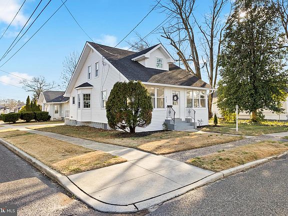 3rd image of 6124 Camden Ave