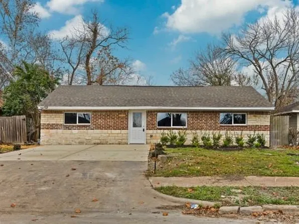 3031 Sunnydale Dr, Houston, TX 77051