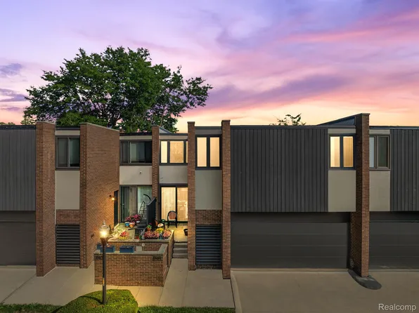 1272 Navarre Pl, Detroit, MI 48207