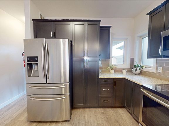 5th image of 239 Bentley Court