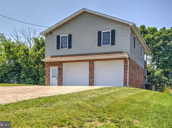 363 Alsberry St, Strasburg, VA 22657