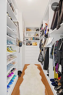 Sold by Triplemint | media 30