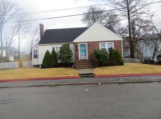 17 Jewell St, Providence, RI 02909