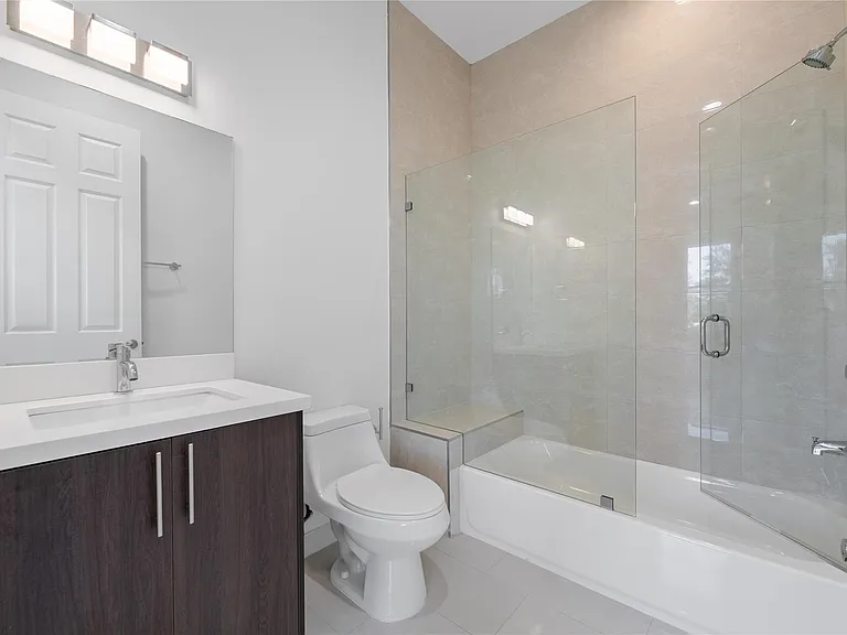 1428 SW 4th Ave #1428 — Photo 7