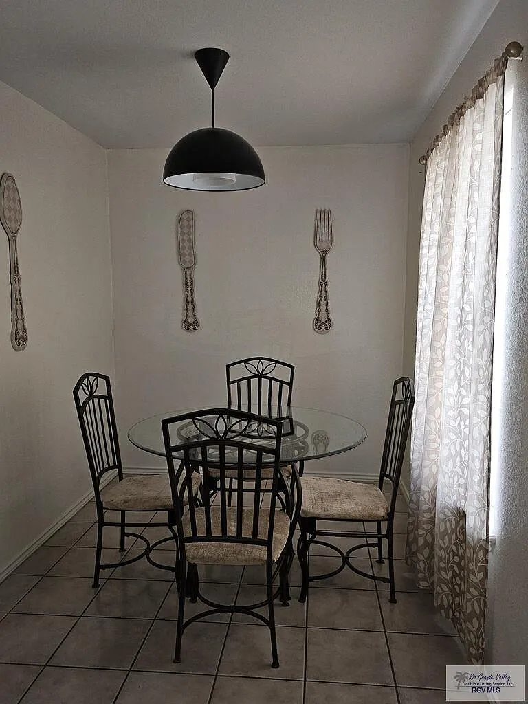 2 bed, 1.5 bath, 1064 sqft, $1,500 — Photo 4