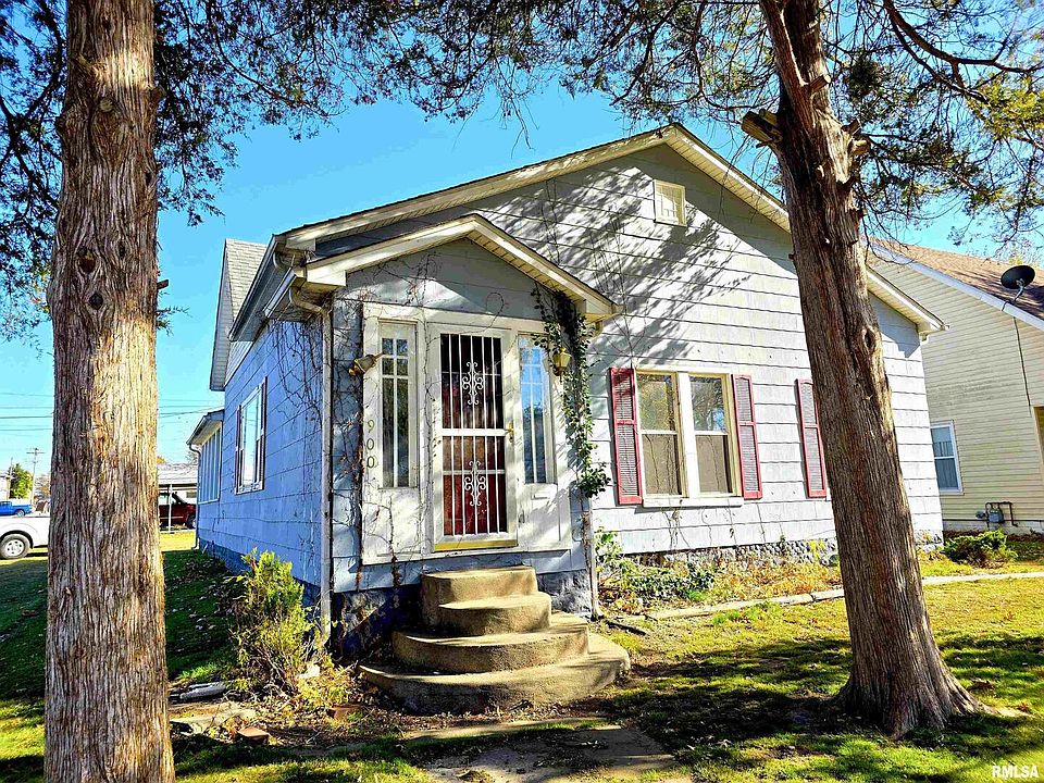 1st image of 900 S 16th St