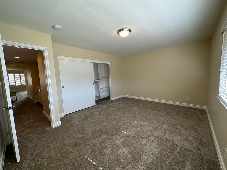 2933 Shamrock Ave — Photo 16