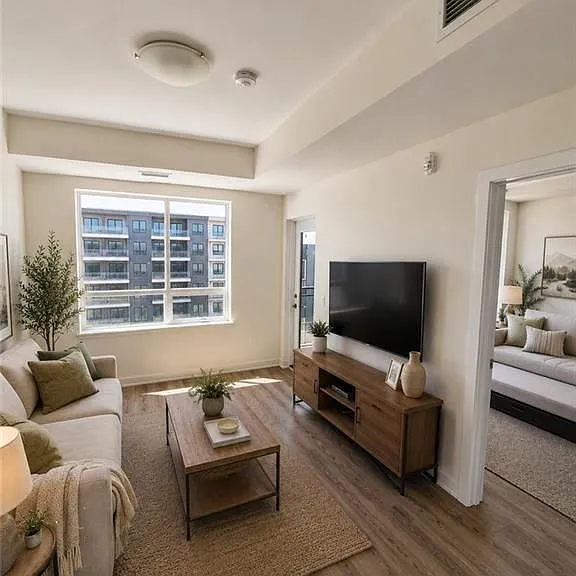 255 Northfield Dr E #505 — Photo 2
