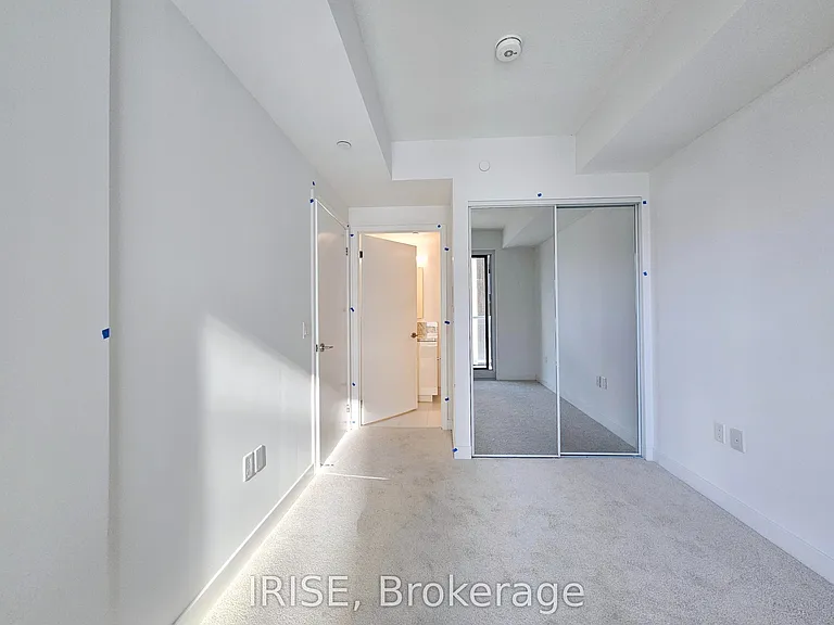 230 Simcoe St #2414 — Photo 14