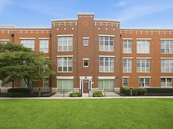 318 E 25th Pl APT 2E, Chicago, IL 60616