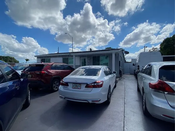 398 E 56th St, Hialeah, FL 33013