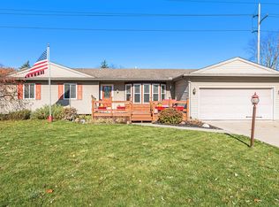 1023 Risecliff Dr, Grand Blanc, MI 48439