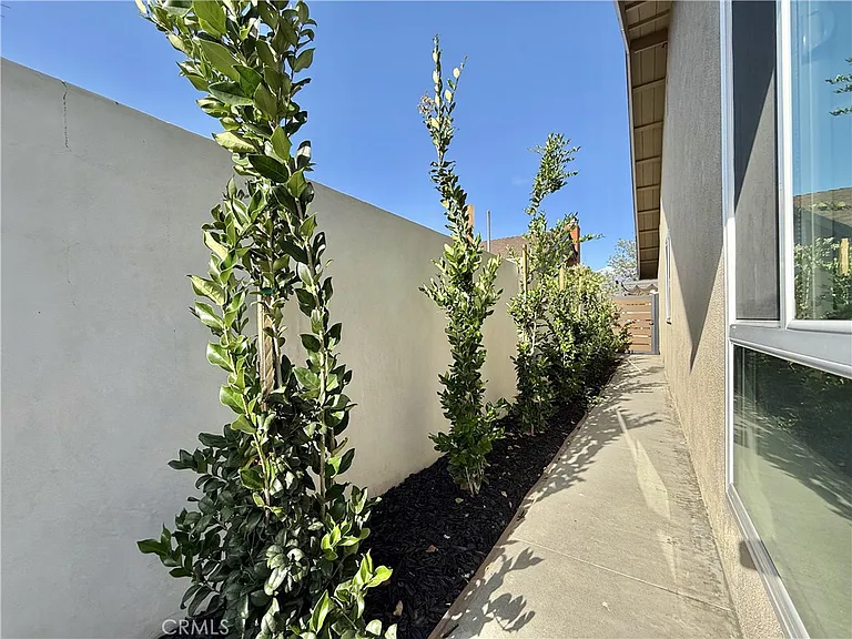 18413 Winslow Pl — Photo 31